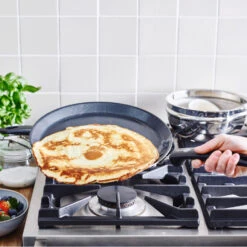 GreenPan Essentials Pannenkoekenpan Ø24 Cm -Kwaliteitskeukenwinkel Voor Thuis 102 5917 3 1