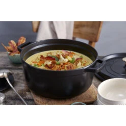 Staub Gietijzeren Braadpan 28 Cm / 6,75 L, Rond, Zwart -Kwaliteitskeukenwinkel Voor Thuis 750033443